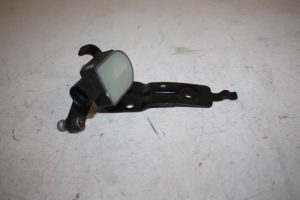 17805152 – 4F0941285F – Xenon height adjustment