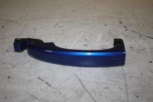 17813625 – 8T0837205AY5Q – Portiergreep 4Deurs links-voor