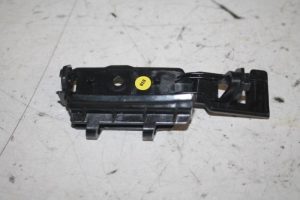 17810121 – 8W9807890C – Bumpersteun rechts-achter