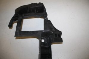 17803091 – 4G9807393B – Bumpersteun links-achter