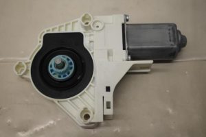 17801690 – 8K0959801B – Door window motor