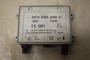 17798068 – 8E0035456C – Radio versterker