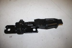 17822022 – 4H0827383A – Sluithulpmotor achterklep