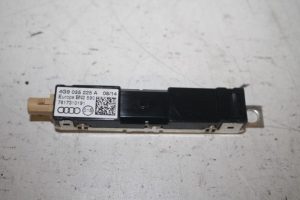 17806233 – 4G9035225A – Antenne Versterker