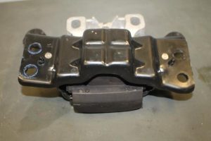 17820863 – 5Q0199555R – Getriebe Halterung