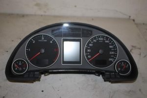 17824306 – 8E0920932 – Instrumentenbrett