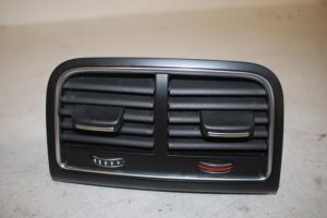 17805667 – 8K0819203JWVF – Luchtrooster achter