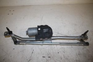 17816649 – 8R1955023D – Wiper motor + mechanism