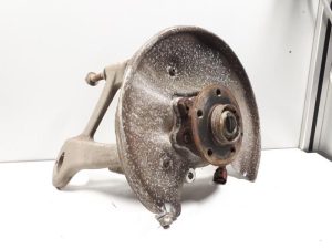 20366617 – 8K0505432AR – Fusee rechts-achter