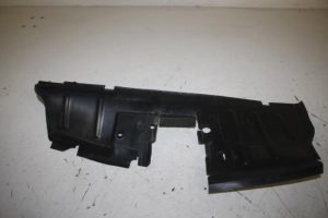 17809995 – 4H0121284B – Luchtgeleider