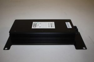 17817299 – 8H0035223 – Radioverstärker