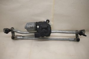 17801076 – 8R1955023B – Wiper motor + mechanism