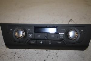 17813953 – 4G0820043Q5PR – Climatronic Panel