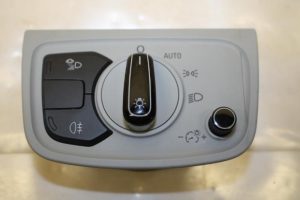 17798792 – 4H0941531BBC5 – Licht Schalter