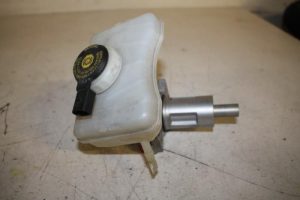 17813855 – 8K0611021A – Hauptbremszylinder