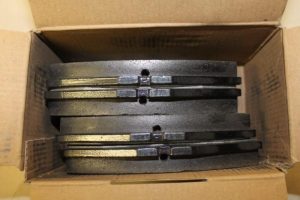 17787290 – 8A0698151G – Bremsklotz vorne