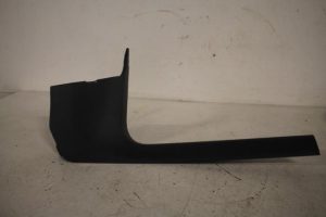 17809064 – 8W18672724PK – A-stijl Afdekkap rechts