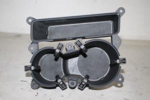 17813306 – 8K0862533B6PS – Bekerhouder