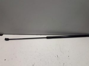 18794031 – 8E0823359A – Gasdemper Motorkap links