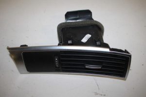 17801982 – 4F2820902DH77 – Luchtrooster Dashboard