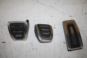 17815668 – 8V2064200 – Pedale Set