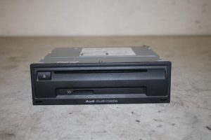 17823181 – 8V0035840C – Regelunit Multi Media