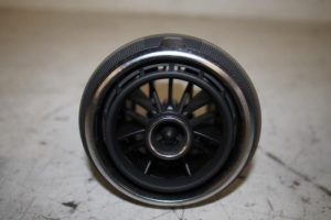 17815967 – 8V0820901B6PS – Luftgitter Armaturenbrett