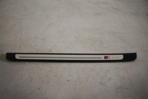 17830341 – 4G0853373B9B9 – Afdeklijst dorpel links