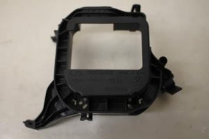 17796139 – 6Q0820891 – Steun (diversen)