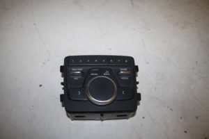 17822480 – 8W0919614N – Regelunit Multi Media