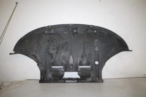 17828115 – 4F0863821E – Beschermplaat bodem