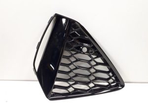 20588407 – 4K8807682DT94 – Bumper Rooster