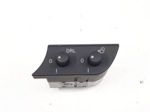 20298251 – 8E1919094D5PR – Light switch