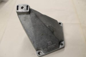 17787160 – 4B0199307C – Motorsteun