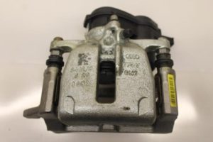 17794924 – 8K0615403E – Remklauw (Tang) links-achter