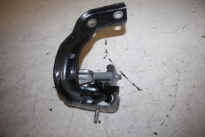 17811758 – 8R0827299A – Scharnier Achterklep