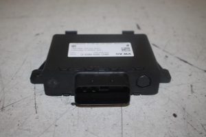 17811215 – 8K0959663C – Spannungsstabilisator