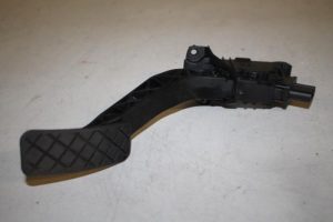 17820714 – 5Q2723503D – Accelerator pedal