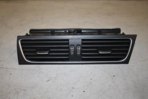 17831385 – 8T2820951DWVF – Luchtrooster Dashboard