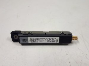 21202621 – 4K9035225B – Antenne Versterker