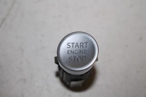 17805219 – 8V0905217 – Start/Stop schakelaar