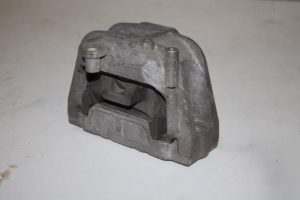 17826640 – 1K0199262AT – Engine mount