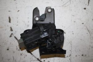 17816613 – 4F5827505C – Slotmechaniek Achterklep