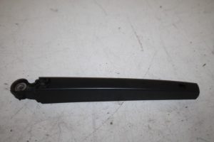 17816575 – 6R6955707B – Ruitenwisserarm achter