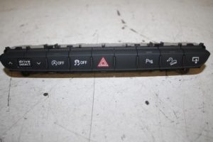 17811135 – 4M0925301A – Schakelaar (diversen)