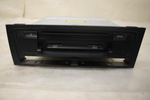 17799183 – 8T2035666M – Multi-media control unit