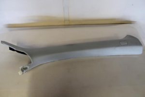 17792957 – 8K0867234TB9 – Säule rechts vorne