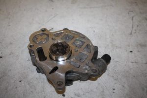 17823211 – 03L145100C – Vacuumpomp (Diesel)