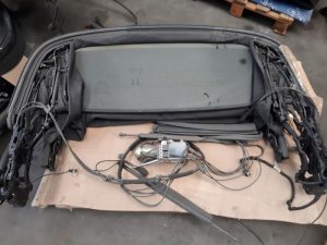 20197311 – 8H0871035D7M4 – Soft-top