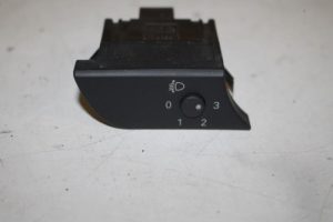 17826237 – 8E29190945PR – AIH headlight switch